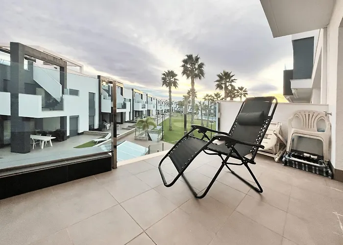 The Corner La Mata (Torrevieja)